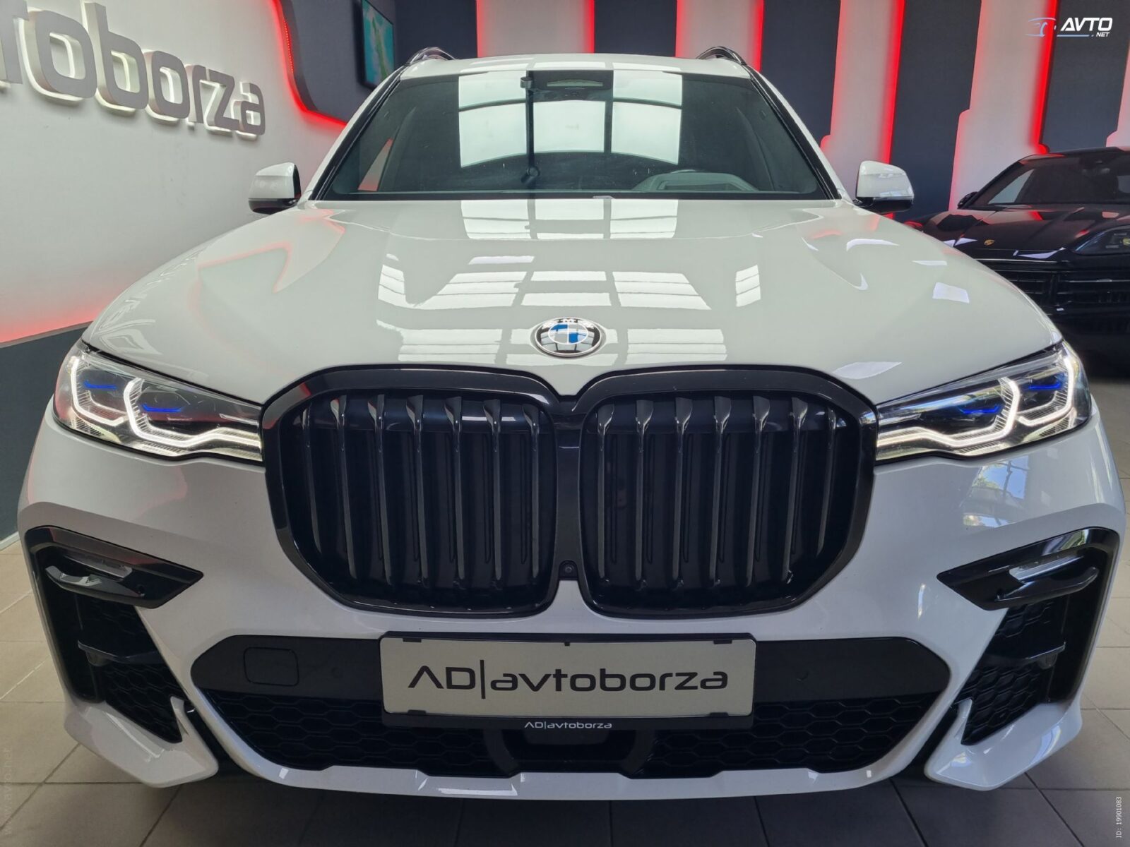 BMW serija X7: M50d LASER|AIR|SOFT-C|KOMF-SED|SKY-L|K360°|WEBASTO - cover