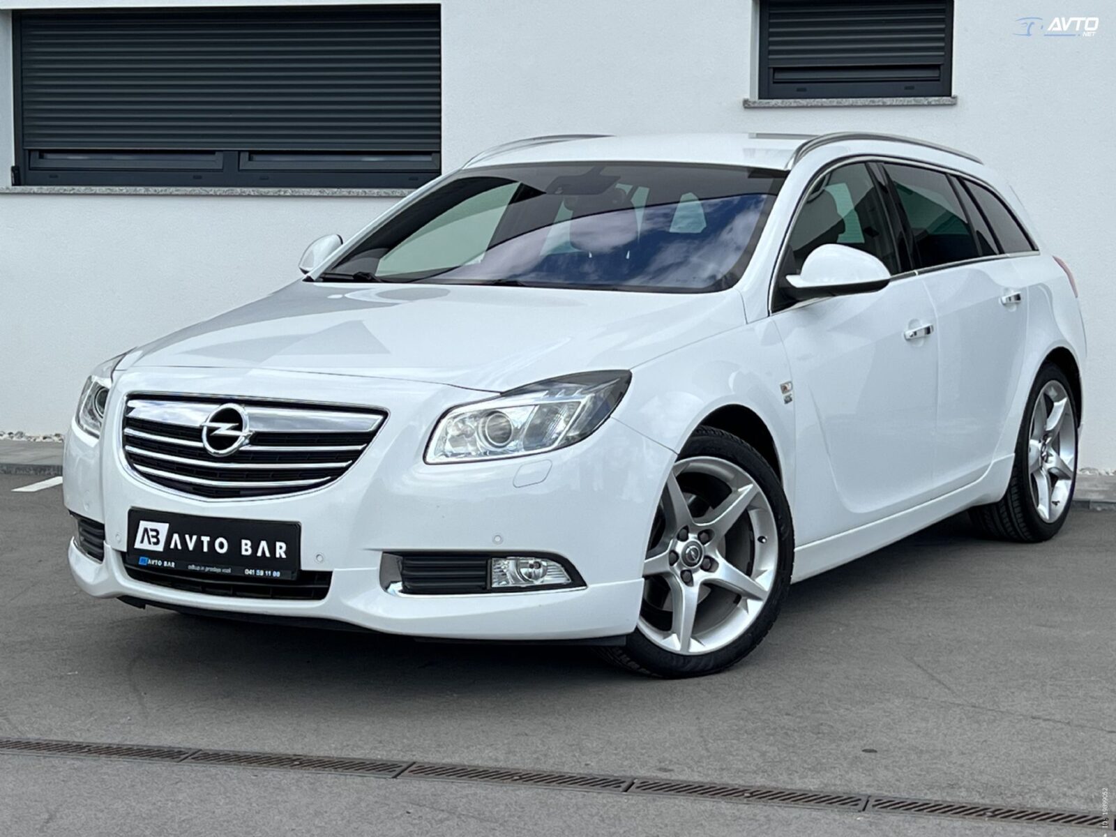 Opel Insignia  2.0 CDTI+OPC LINE+SLO+1.LAST+NAVI - cover