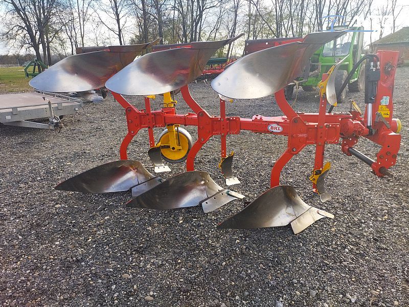 Pottinger servo 25 3 brazde - cover