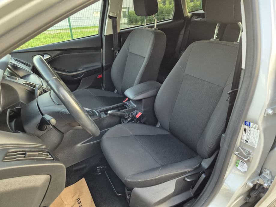 Ford Focus Karavan 1,5 TDCi - cover