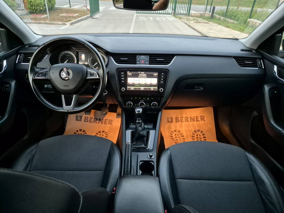 Škoda Octavia Combi 2,0 TDI - cover