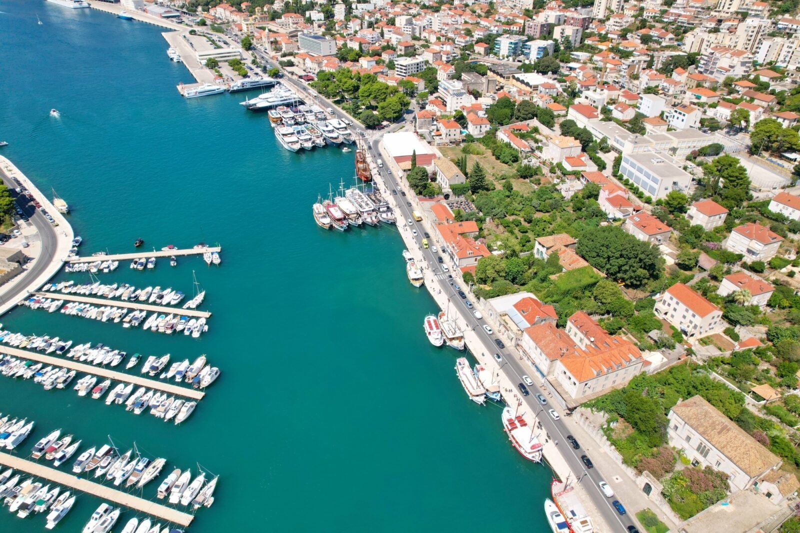 Poslovni prostor cca 98 m2 na frekventnoj lokaciji - Dubrovnik, Gruž - cover