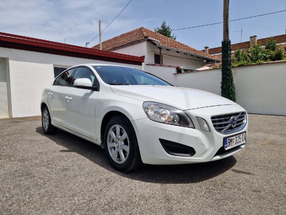 Volvo S60 D2 - cover