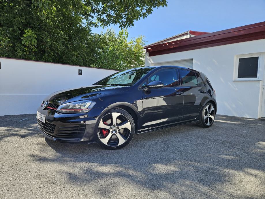 VW Golf 7 2.0 tsi automatik - cover