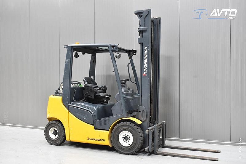 Jungheinrich TFG 425 S - cover