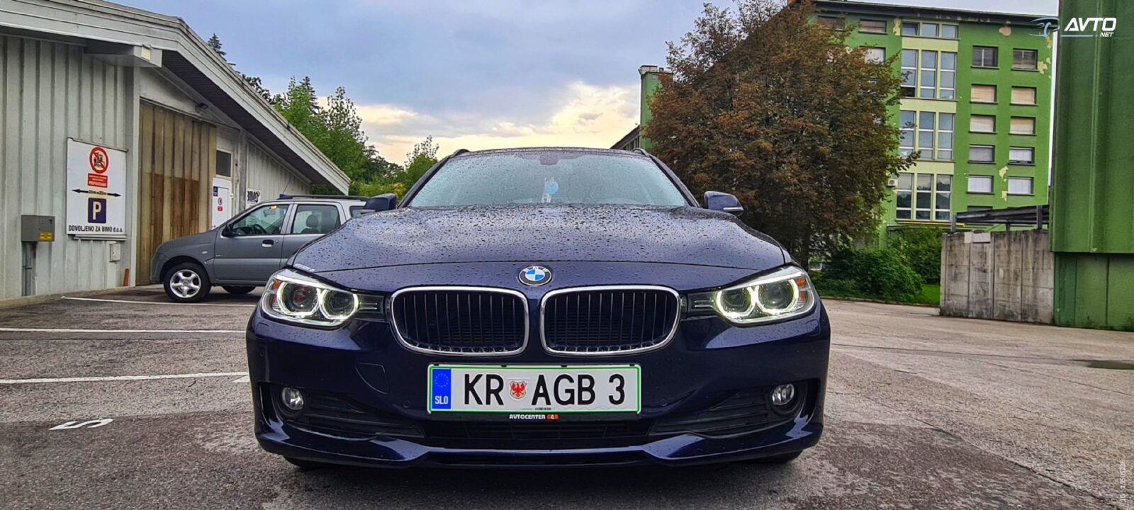 BMW serije 3 Touring:  Sport Line - BOGATA OPREMA - PROF.NAVI - Head-Up - - cover