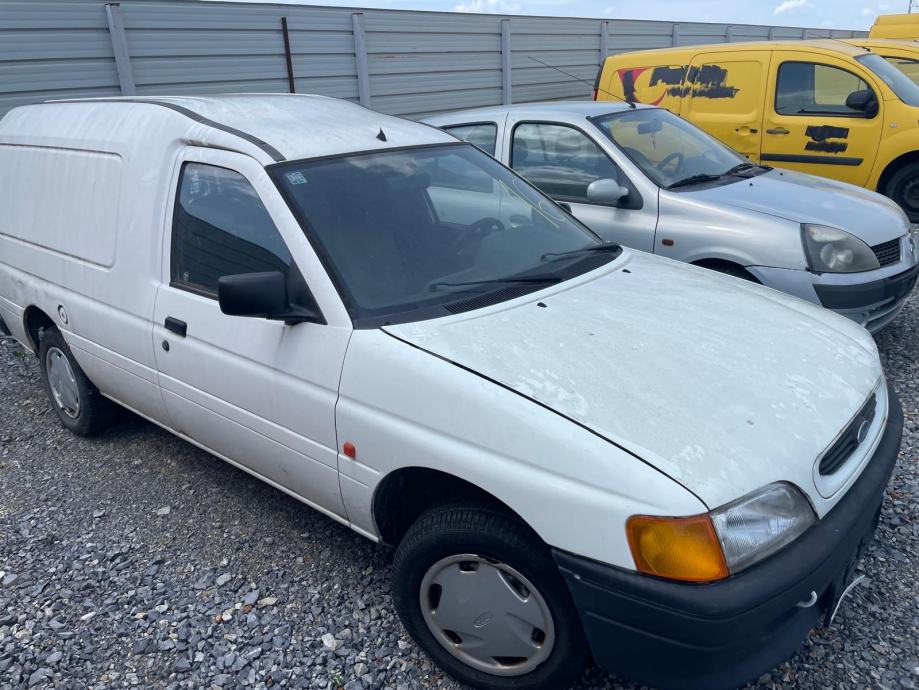 Ford Escort CL 1,8 D - cover
