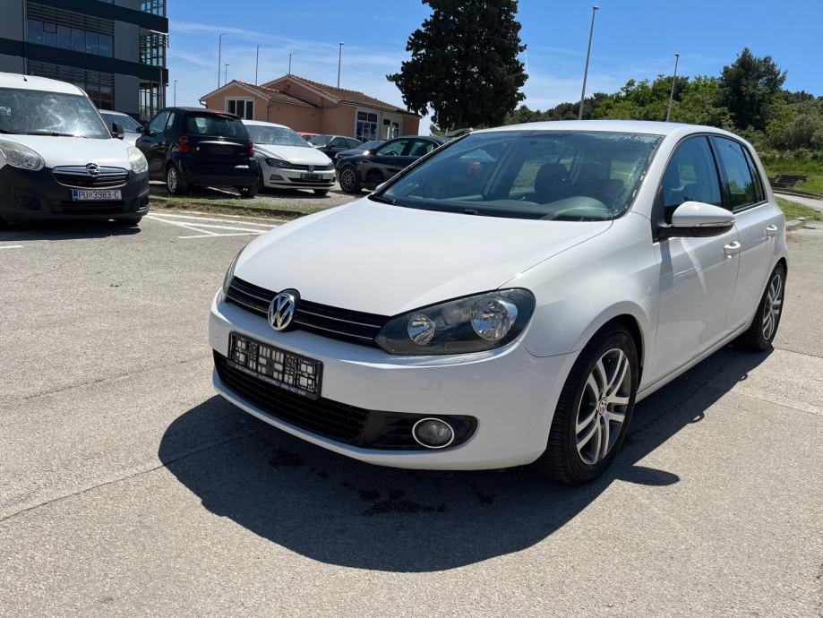 VW Golf VI 1.6 - cover