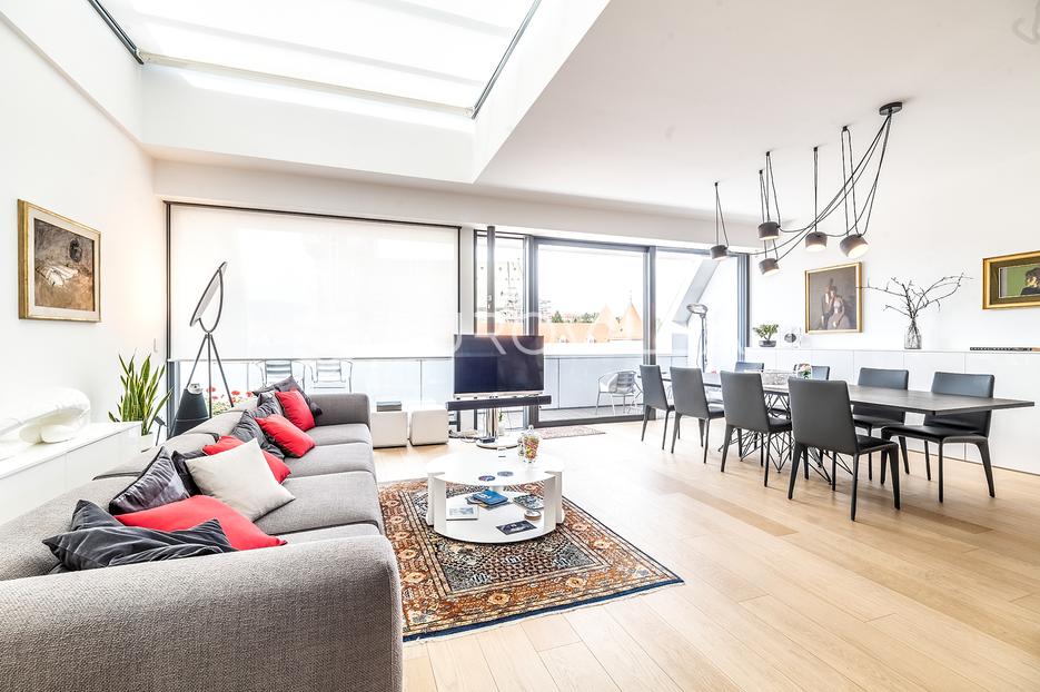 Zagreb, Ban centar, luksuzan stan NKP 135 m2 s dvije terase - cover