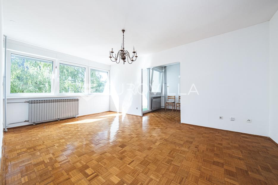 Zagreb, Jarun prostrani četverosobni stan 92m2 - cover