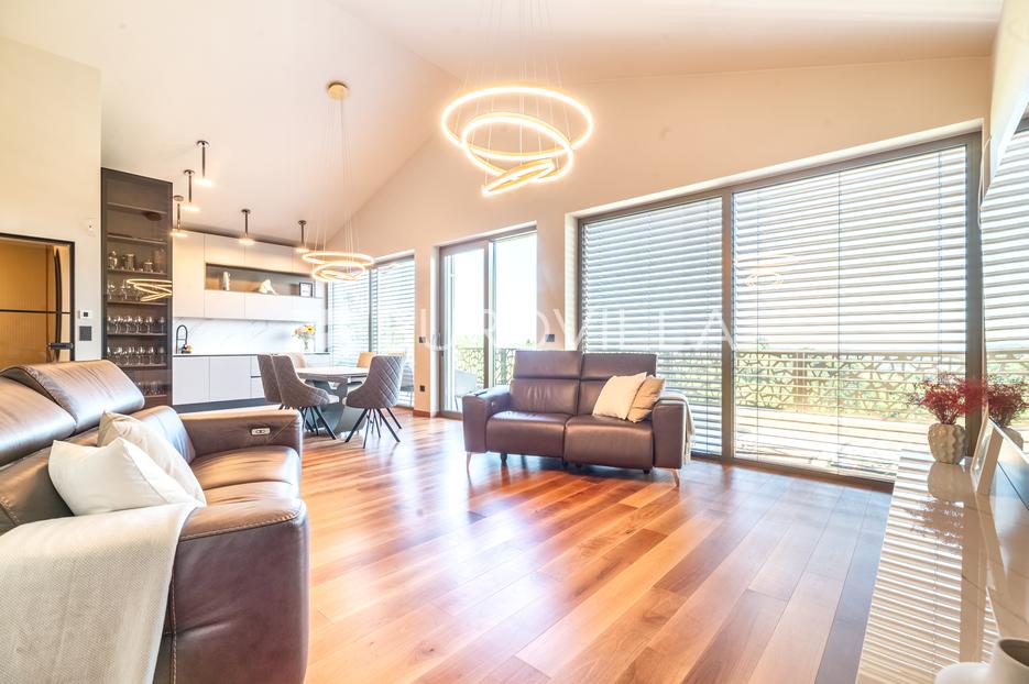 Sv. Ivan Zelina, luksuzna kuća na prodaju, NKP 174 - cover