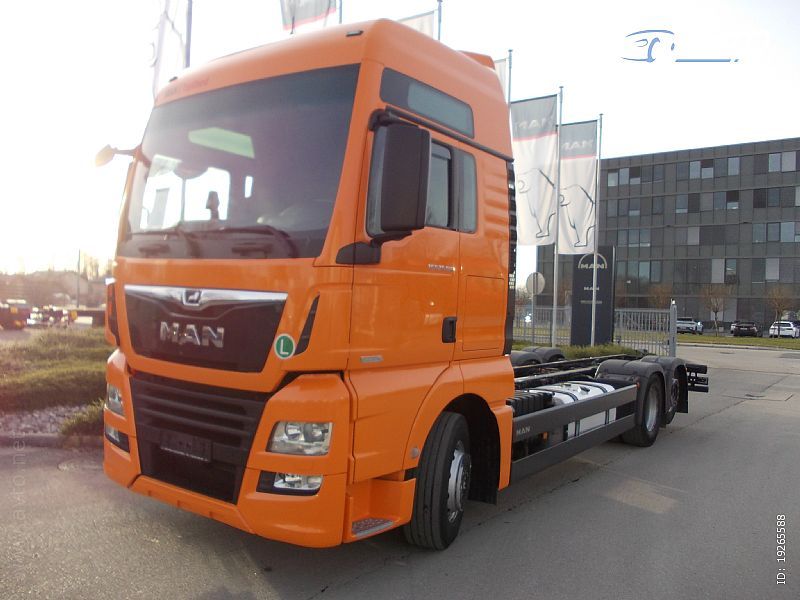 MAN TGX 26.510 6X2-2 BL EURO 6D GARANCIJA - cover