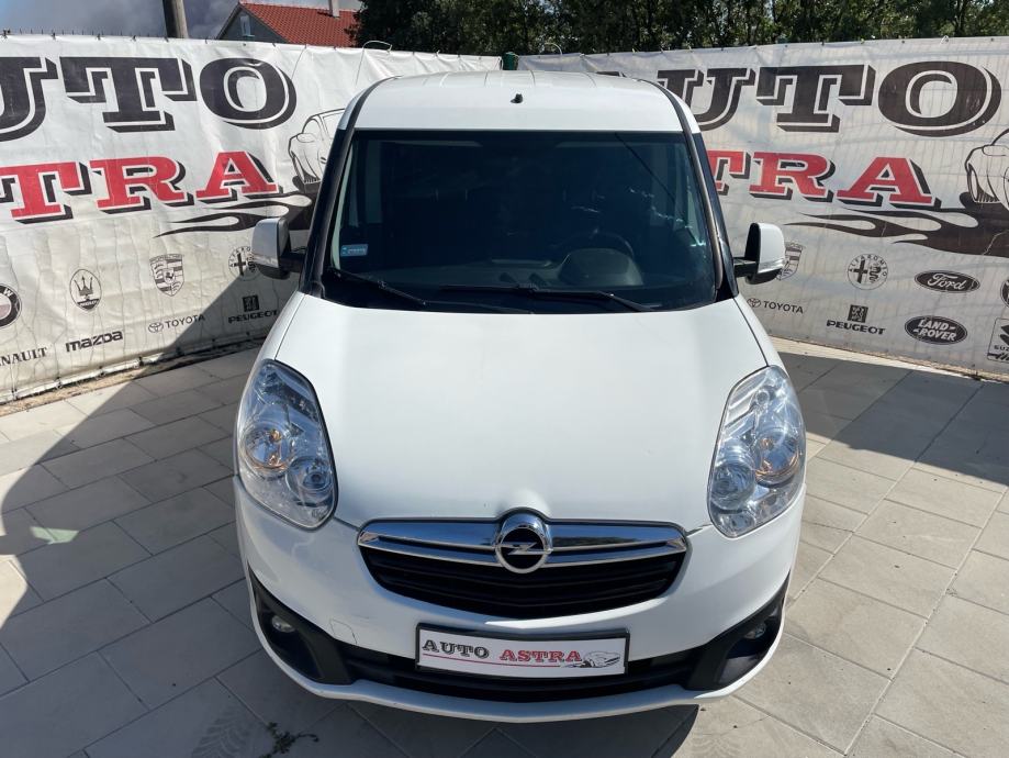 Opel Combo 1.3 cdti - cover