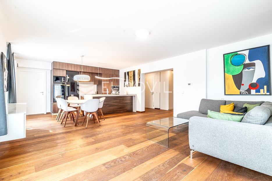 Zagreb, Zvonimirova, prekrasan četverosoban stan, 108 m2 NKP - cover