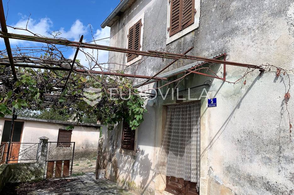 Istra, Barban, dvojna kamena kuća za adaptaciju - cover