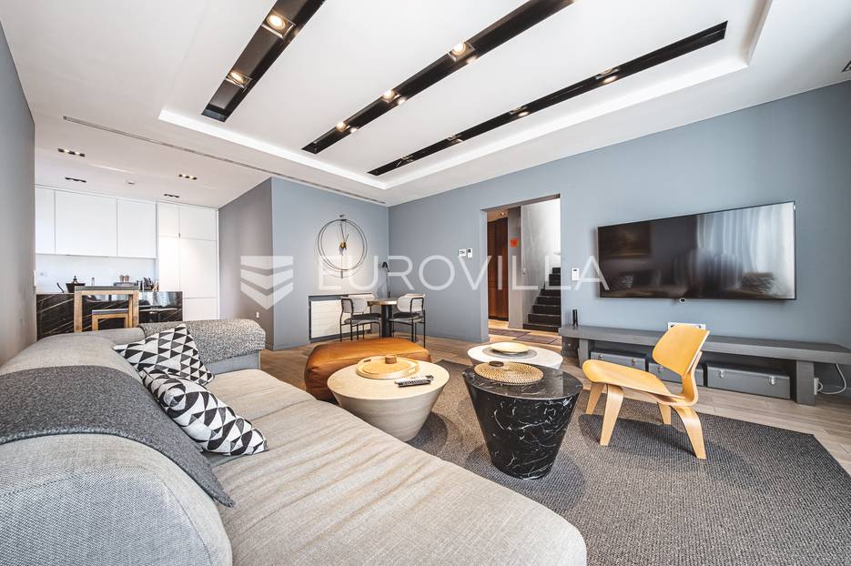 Zagreb, Mlinovi, luksuzan četverosoban stan 138 m2 u duplex kući s garažom - cover