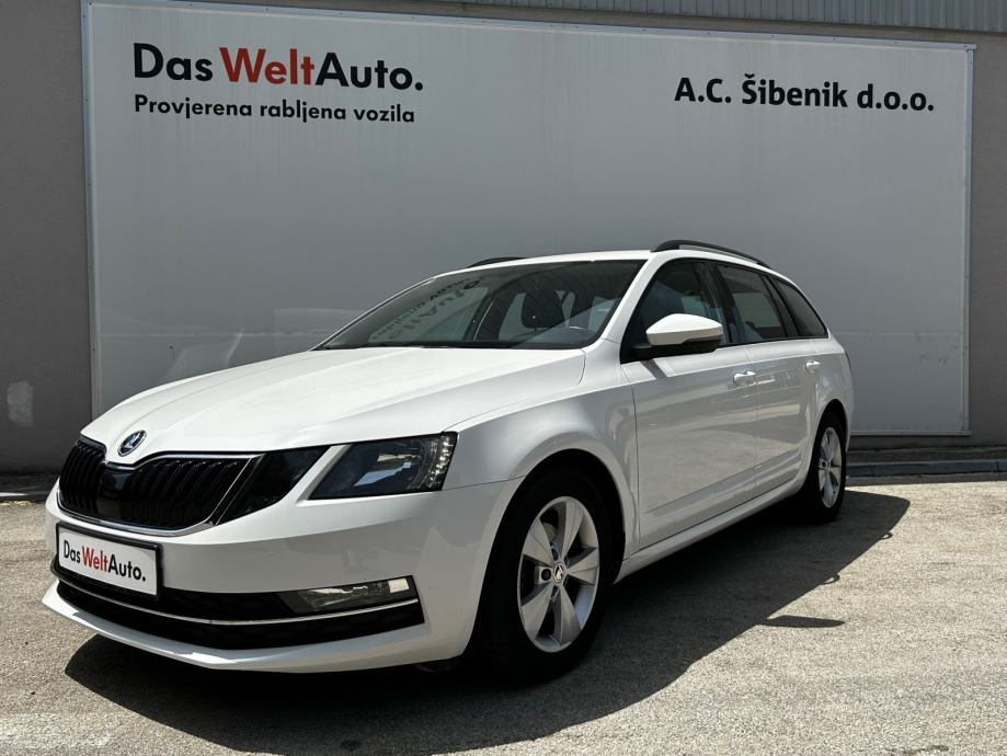 Škoda Octavia Combi 1,6 TDI DSG Style - cover