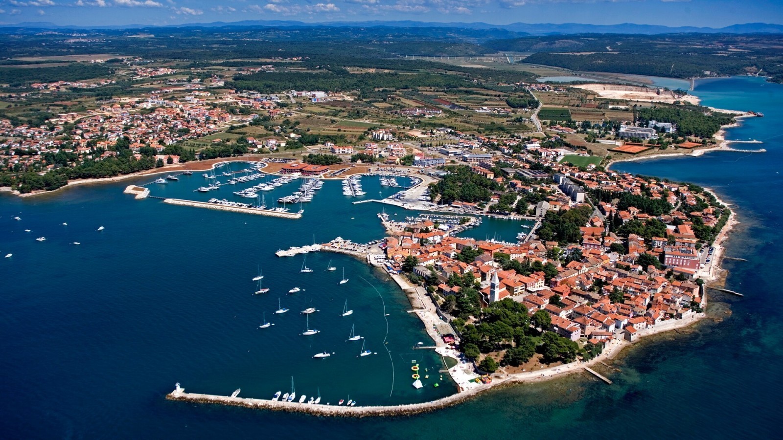 Građevinsko zemljište sa pogledom na more u Novigradu - cover