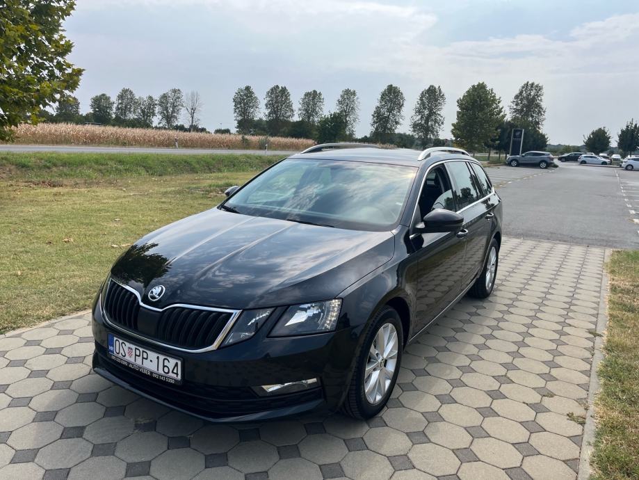 Škoda Octavia Combi 1,6 TDI DSG automatik - cover