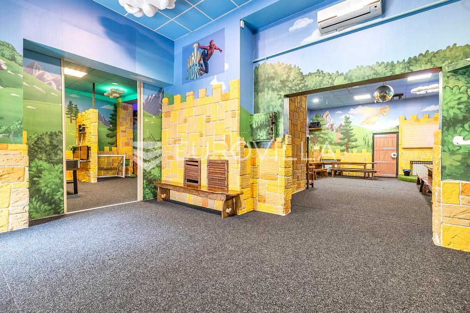 Zagreb, Trešnjevka sjever, ulični poslovni prostor / lokal 180 m2 - cover