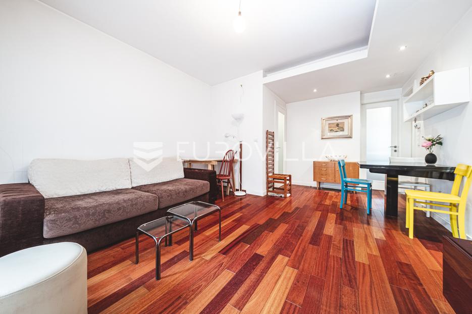 Zagreb, Maksimir kompletno opremljen dvosoban stan + VPM, NKP 49 m2 - cover