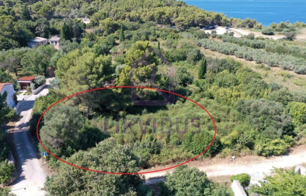 Građevinsko zemljište u Premanturi, 300 m od mora i ulaza u Kamenjak - cover