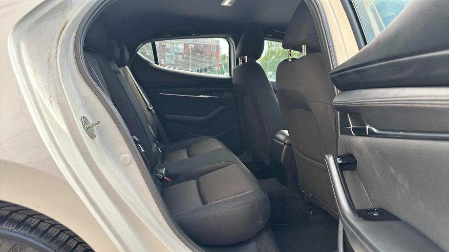 Mazda 3 D116 *Automatik* JAMSTVO 24 MJESECA! - cover