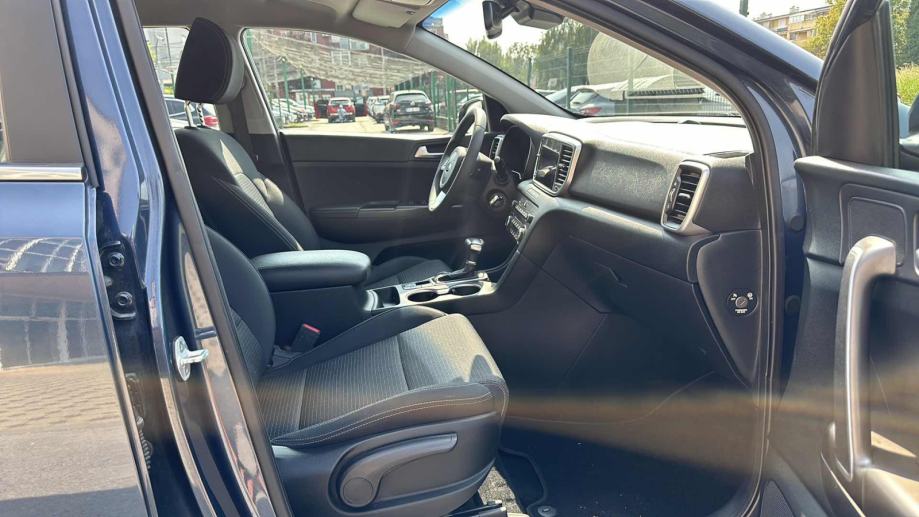 Kia Sportage 1,6 CRDi Automatik*Servisiran na 105170 km*JAMSTVO 24 MJ. - cover