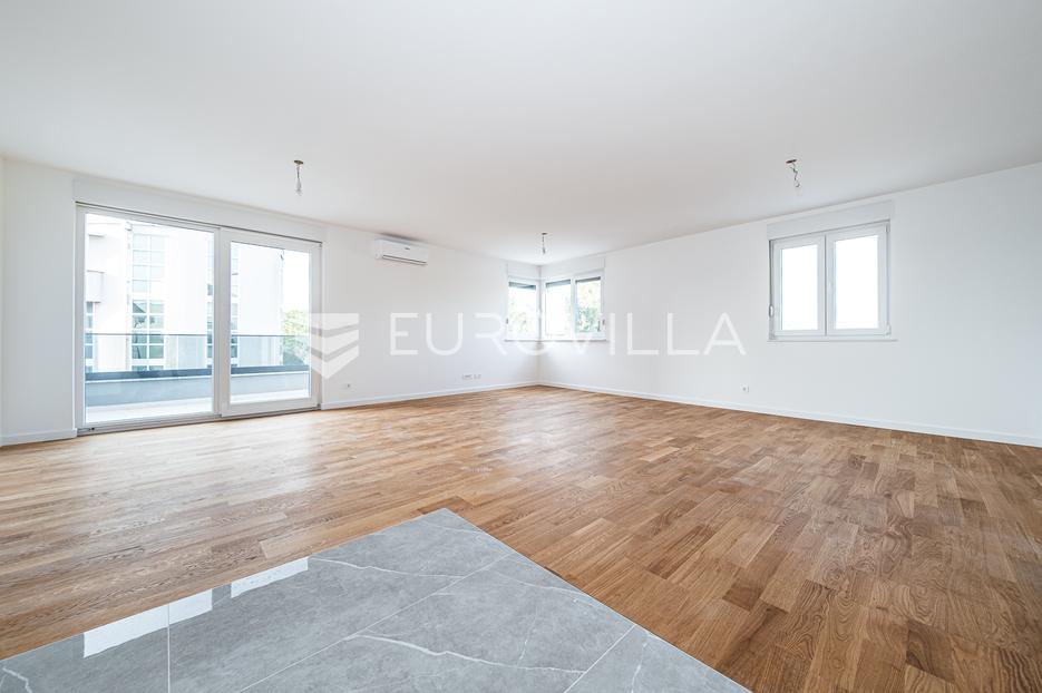 Zagreb, Kajzerica, vrhunski četverosoban stan 105m2 sa predivnim pogledom - cover