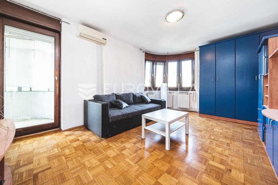 Zagreb, Malešnica, komforan trosoban stan, 73 m2 NKP - cover