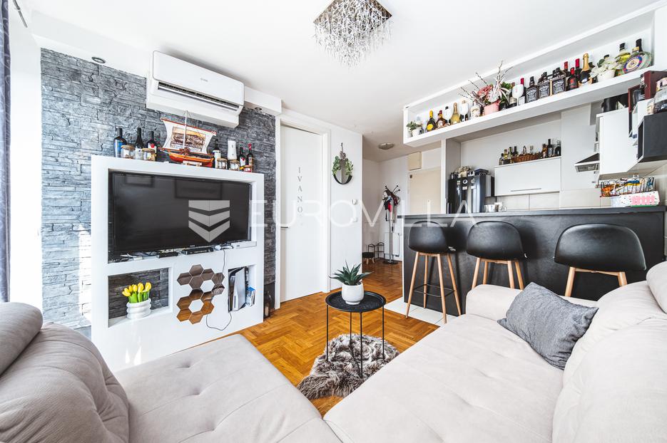 Zagreb, Rudeš, lijepi dvosoban stan sa garažnim mjestom, 45 m2 NKP - cover