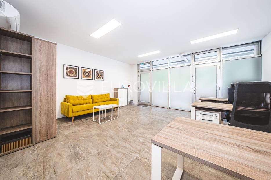 Zagreb, Bužanova, poslovni prostor 104 m2 u prizemlju stambeno-poslovne zgrade - cover