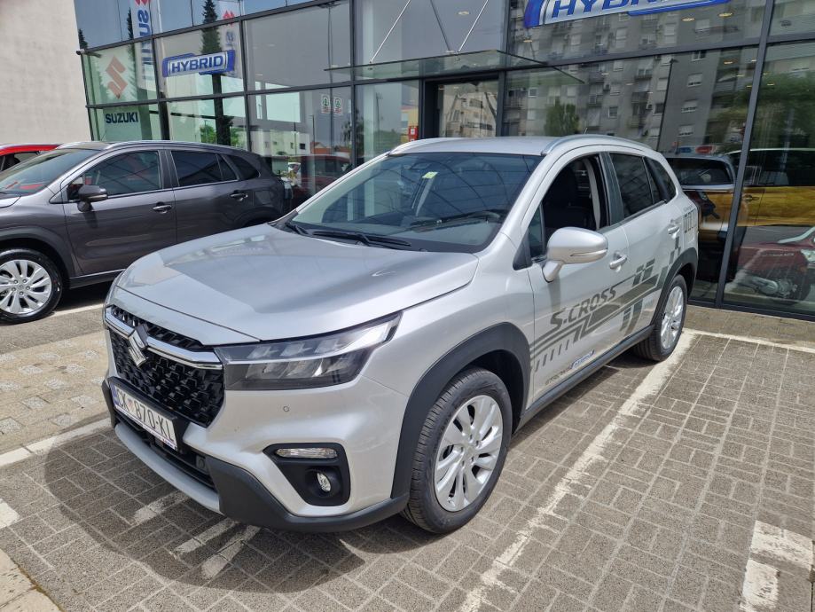 Suzuki SX4 S-Cross 1.5 HEV Premium automatik - cover
