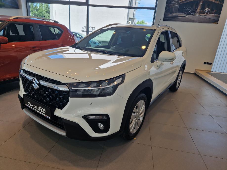 Suzuki S-Cross 1.4 Hybrid Premium - cover