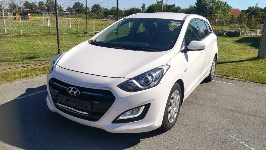 Hyundai i30 CW 1,4 CRDi može na kartice do 36 rata - cover