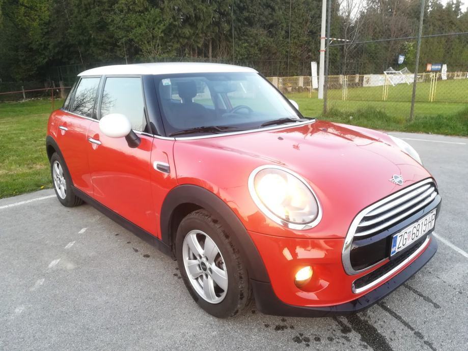 MINI Cooper D 1.vlasnica 45tkm izvrstan može kartice do 36 rata - cover
