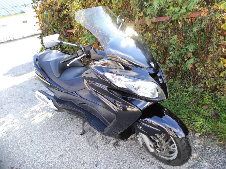 Suzuki Burgman 400 i u izvrsnom stanju može na kartice do 36 rata, 2007 god. - cover
