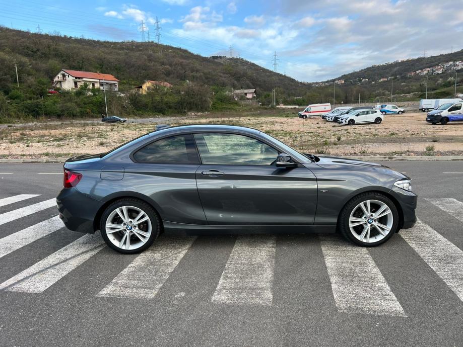 BMW serija 2 Sport Line - cover