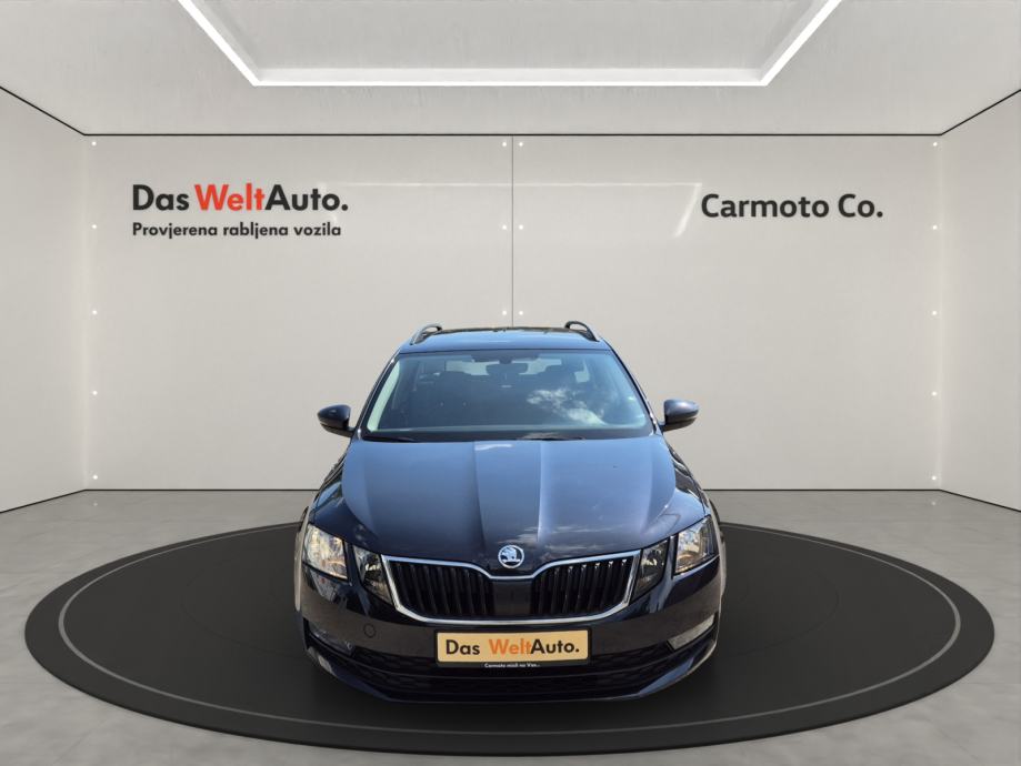 Škoda OCTAVIA Combi Ambition 1.6 TDI DSG - cover