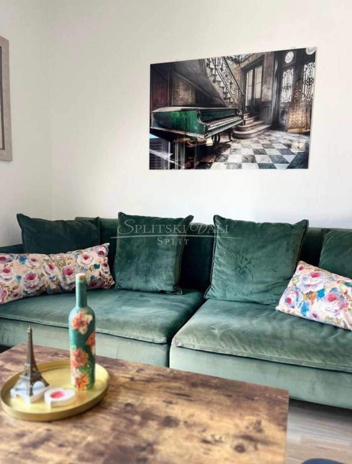 Odlična kuća za najam na super lokaciji u Splitu! - cover