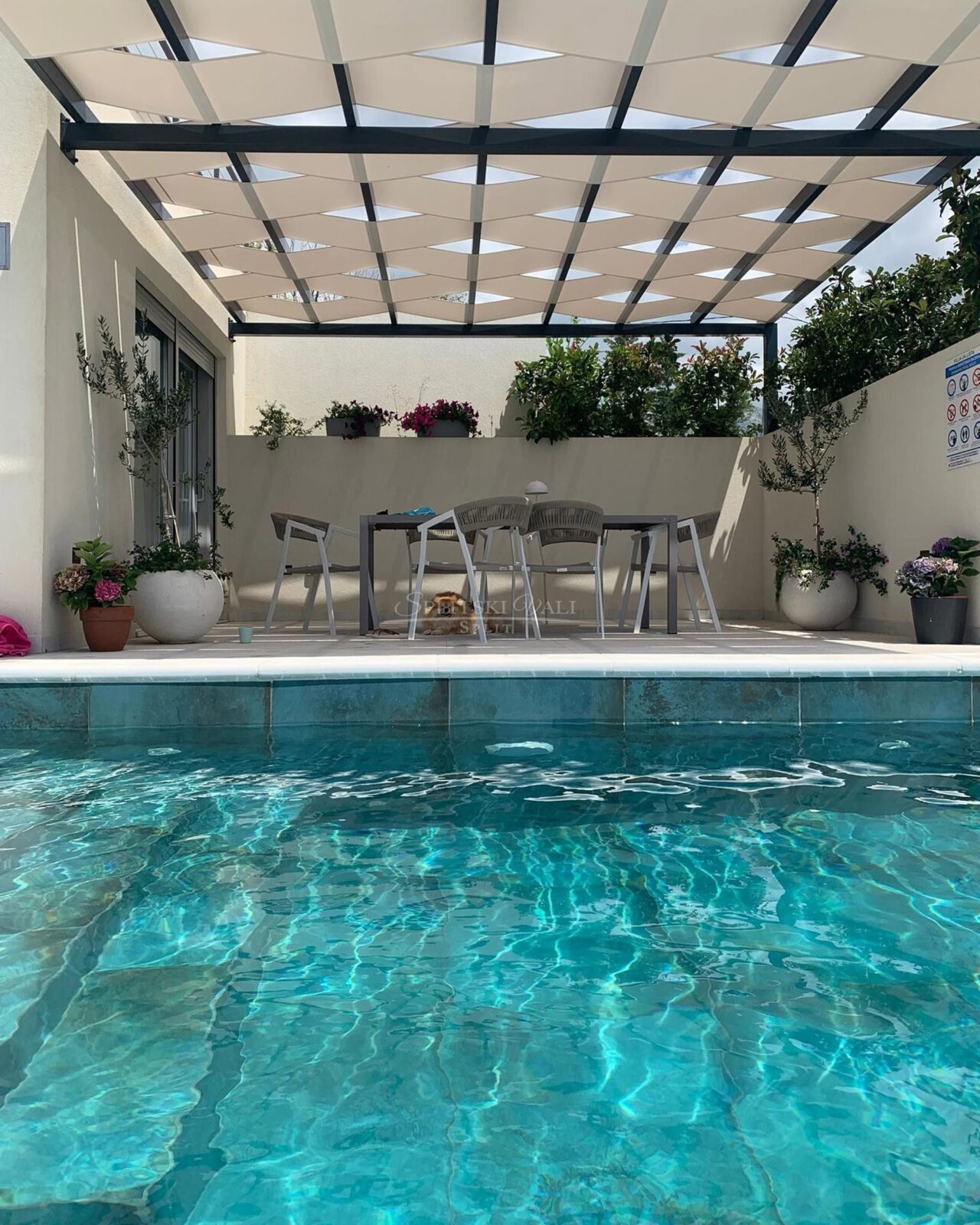 Nova luksuzna villa za najam!1.10.-1..5. - cover