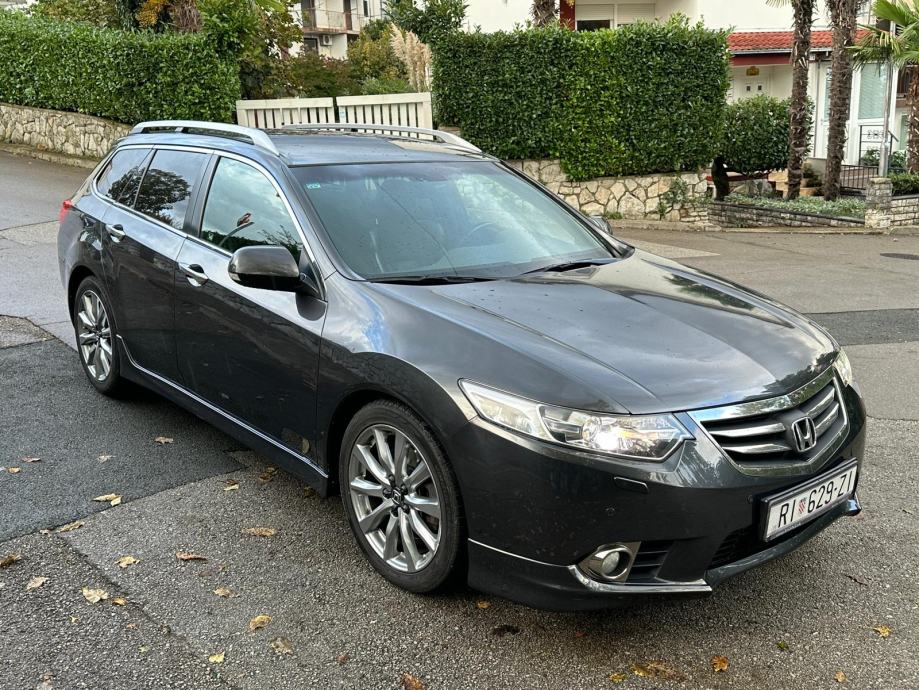 Honda Accord 2,2 i DTEC Tourer Executive Type S - cover