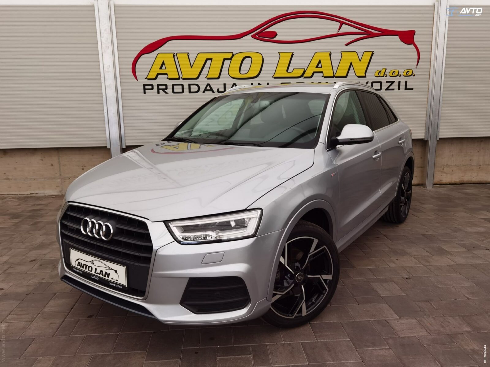 Audi Q3  2.0 TDI quat.S tron.XENON-LED.NAVI - cover