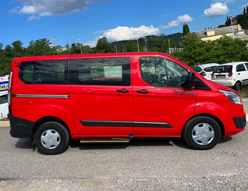 Ford Transit Custom Kombi - cover