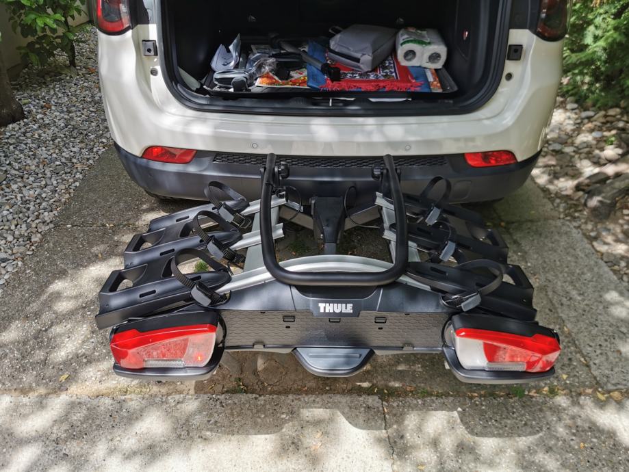 Thule 926 Velo Compact nosač za vožnju 3 bicikla na kuki od vozila - cover