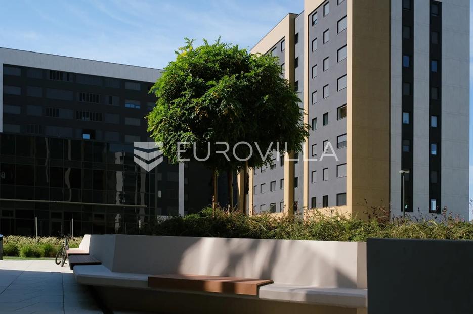 Zagreb, Heinzelova, VMD novogradnja, trosoban stan s garažom NKP 75 m2 - cover