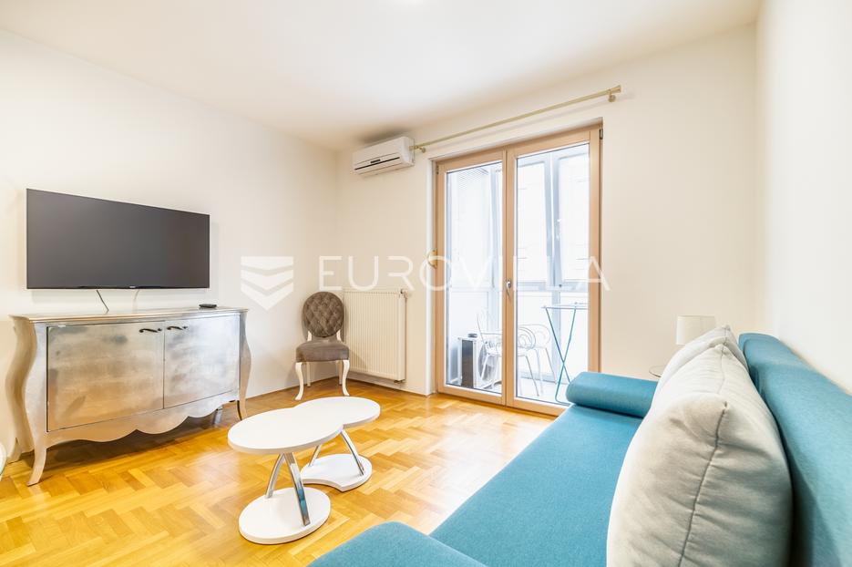 Zagreb, Borovje, dvosoban stan 38 m2 na 3. katu stambene zgrade - cover