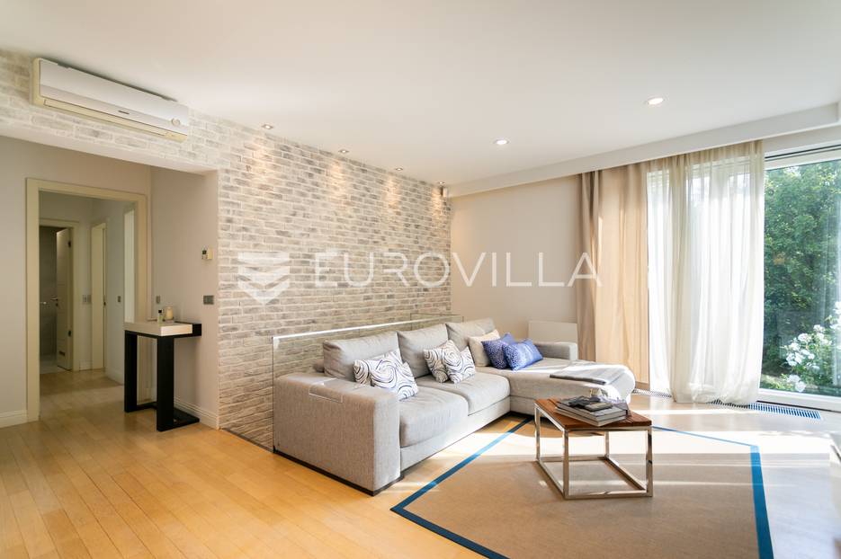 Zagreb, Srebrnjak, uređen prekrasan trosoban stan NKP 132,5 m2 s vrtom - cover