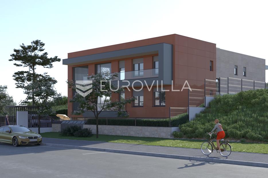 Krk, Centar, građevinsko zemljište s gotovim projektom za stambenu zgradu - cover