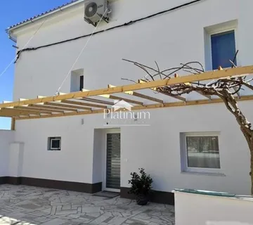 Istra,Valtura kuća u nizu s pogledom na more (prodaja) - cover